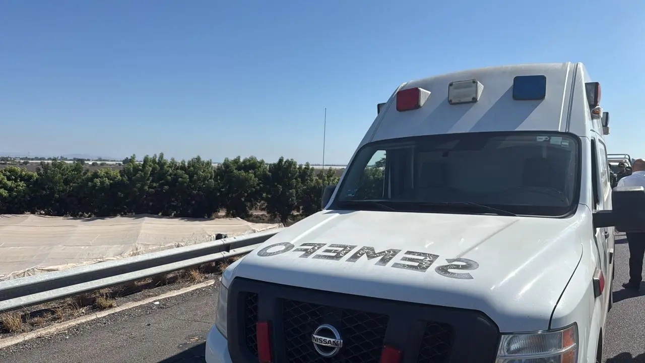 $!Hallan restos humanos en tres hieleras en el libramiento Culiacán