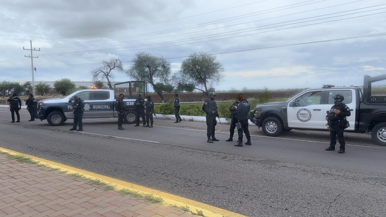 $!Localizan a hombre asesinado a balazos en la salida norte de Culiacán