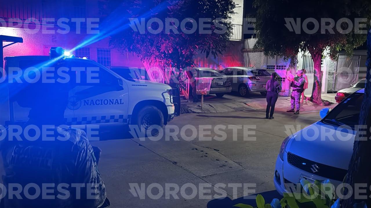 $!Balean a una mujer dentro de su departamento en la colonia Tierra Blanca, en Culiacán
