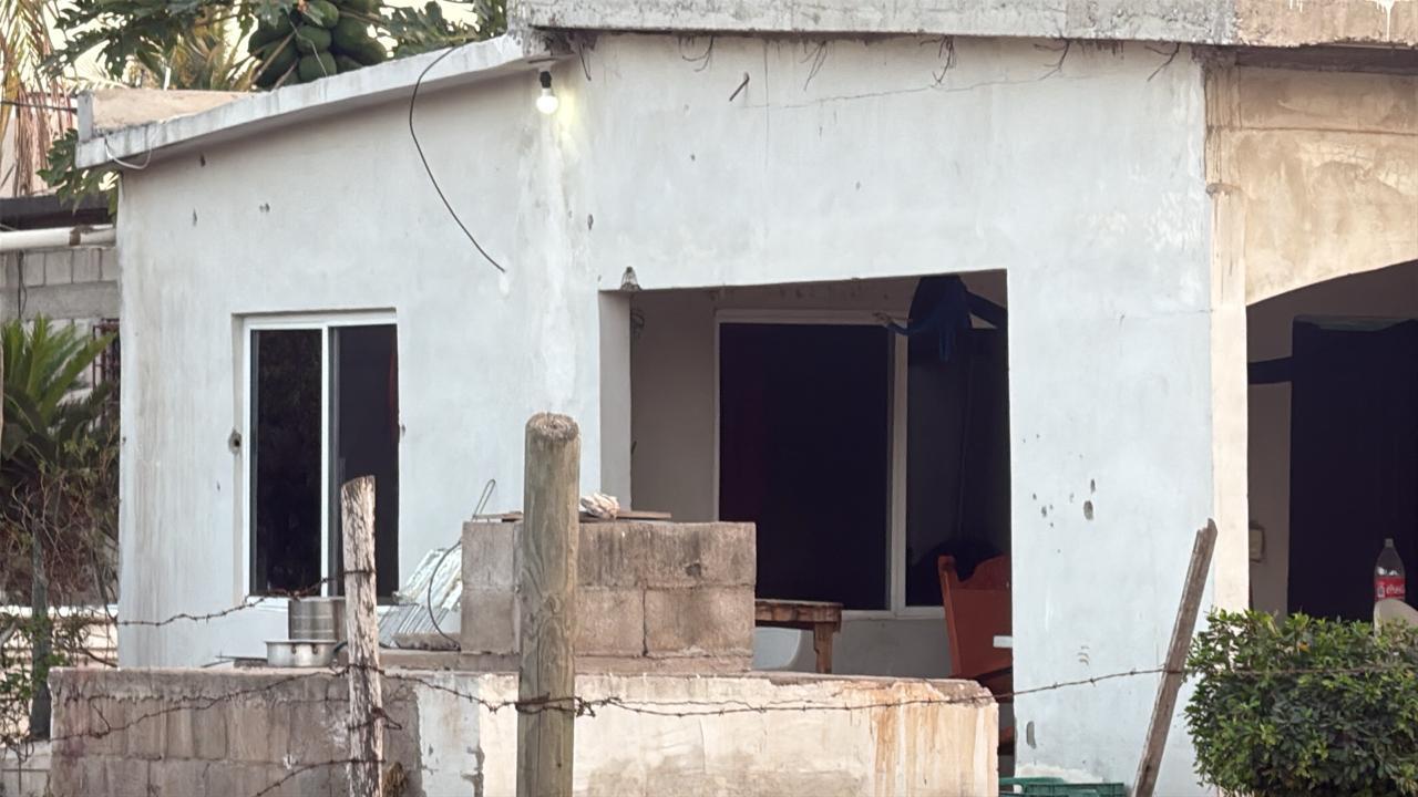 $!Mantienen sitiado Dautillos, Navolato, tras enfrentamiento entre marinos y civiles armados