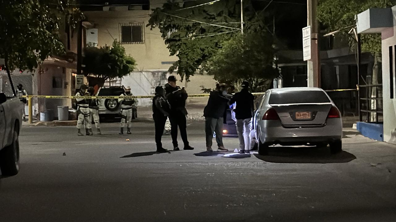 $!Asesinan a joven de 19 años dentro de su vehículo en la colonia Burócrata, en Culiacán