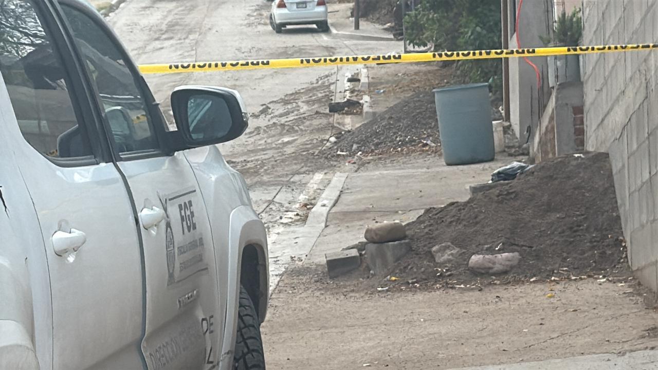 $!Asesinan a hombre frente a su domicilio en la colonia 16 de Septiembre, en Culiacán