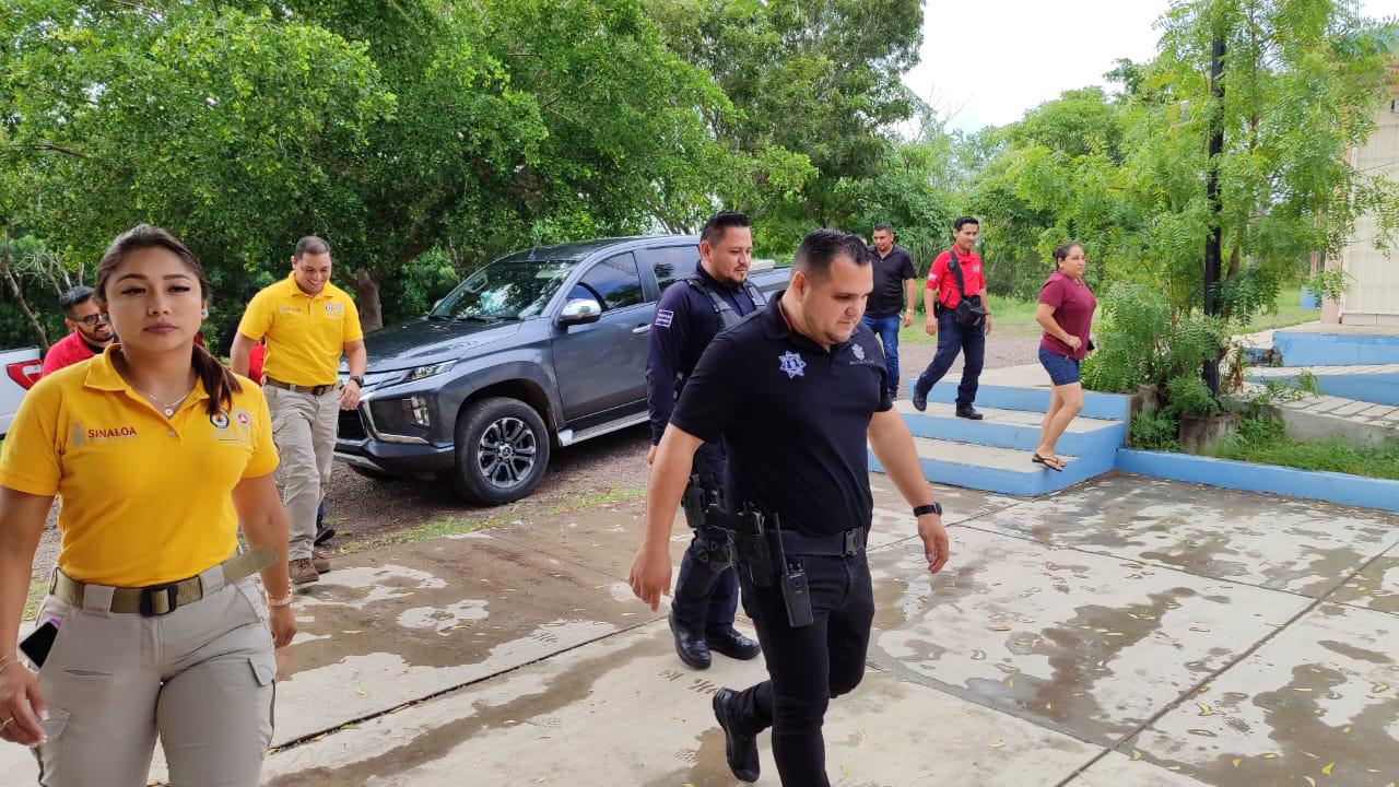 $!Habilitan refugios temporales en Mazatlán por ‘Norma’; llegan cuatro vecinos y tres mascotas