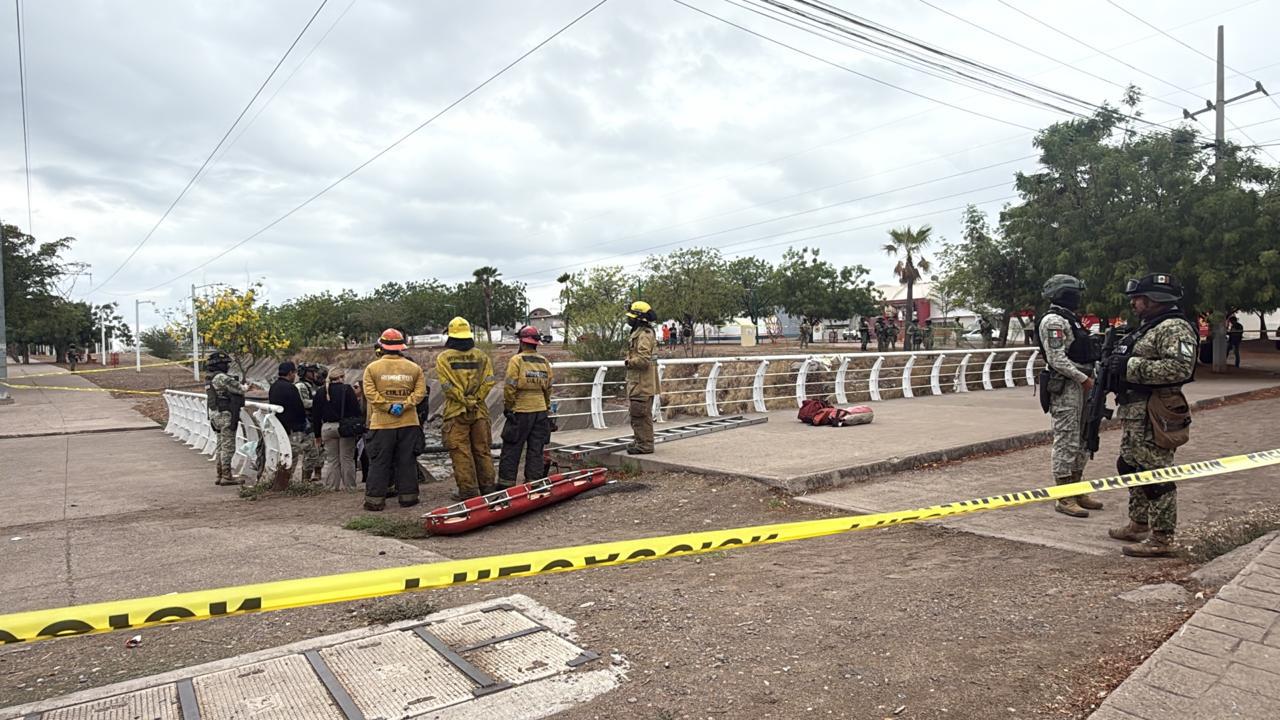 $!Localizan a hombre sin vida dentro de canal pluvial en Culiacán