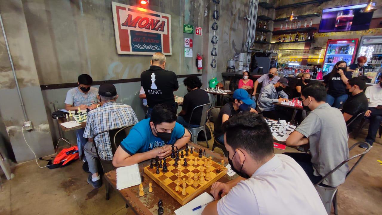 Los 'streamers' Andrés Guerrero y Maestro Luisón, estrellas del I Torneo de  Ajedrez 'Torre de la Alquería' de Huétor Tájar - La Voz de Granada