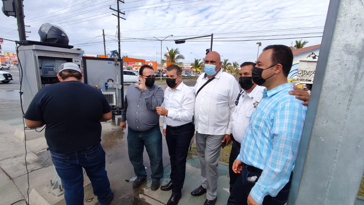 $!Sincronizan semáforos en Rafael Buelna y Gabriel Leyva, para agilizar tráfico vehicular en Mazatlán