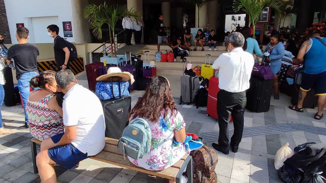 $!Hoteles y centrales camioneras en Mazatlán, ‘al tope’