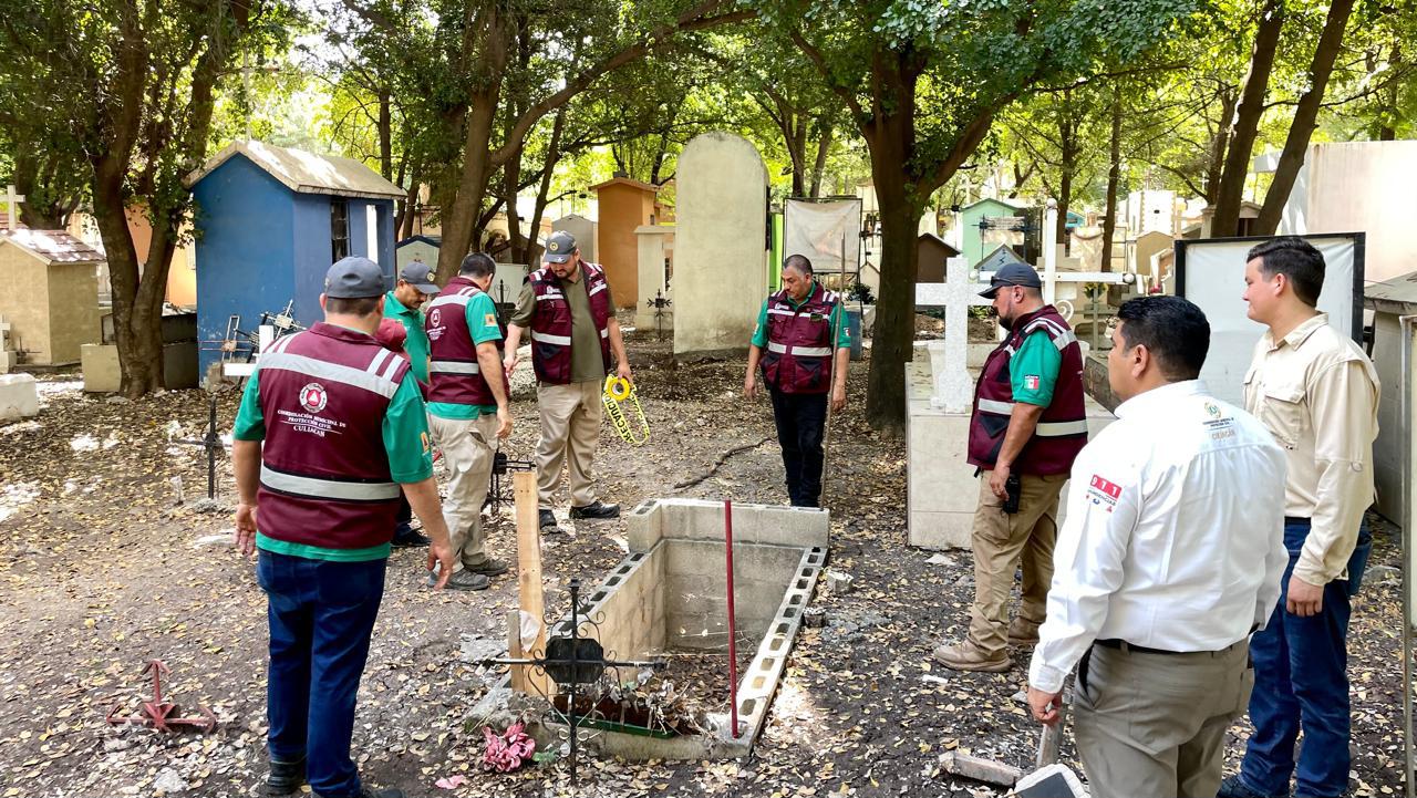$!Por el Día de Muertos, Protección Civil ‘señaliza’ áreas de riesgo en panteones de Culiacán