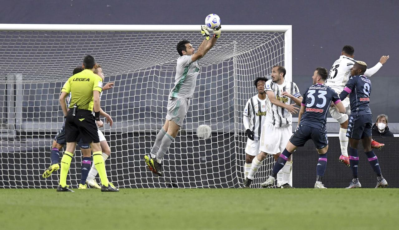 $!Cristiano y Dybala hunden al Napoli y relanzan a la Juventus al tercer lugar de la Serie A