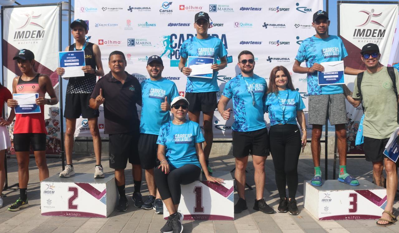 $!Los Labrador imponen la casta en Carrera por la Salud AMASFAC