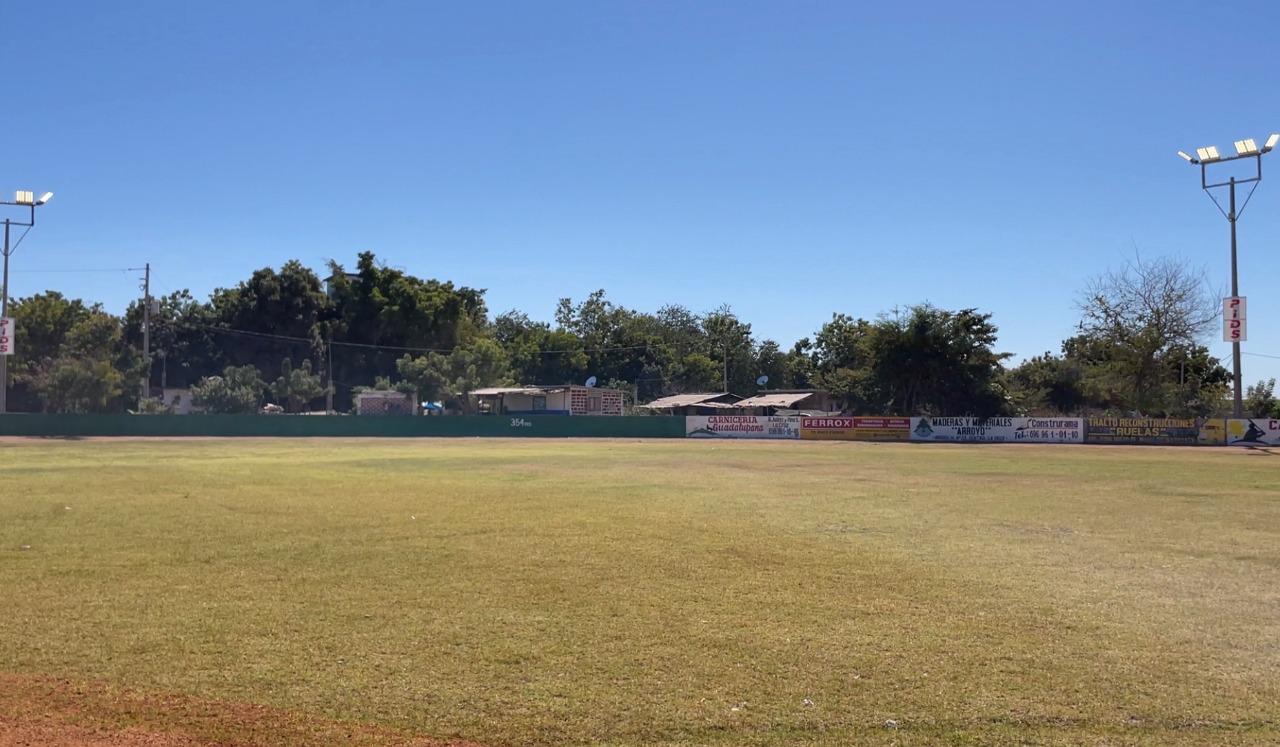 $!PIDS entrega rehabilitado campo de beisbol Los Caimanes, en Elota