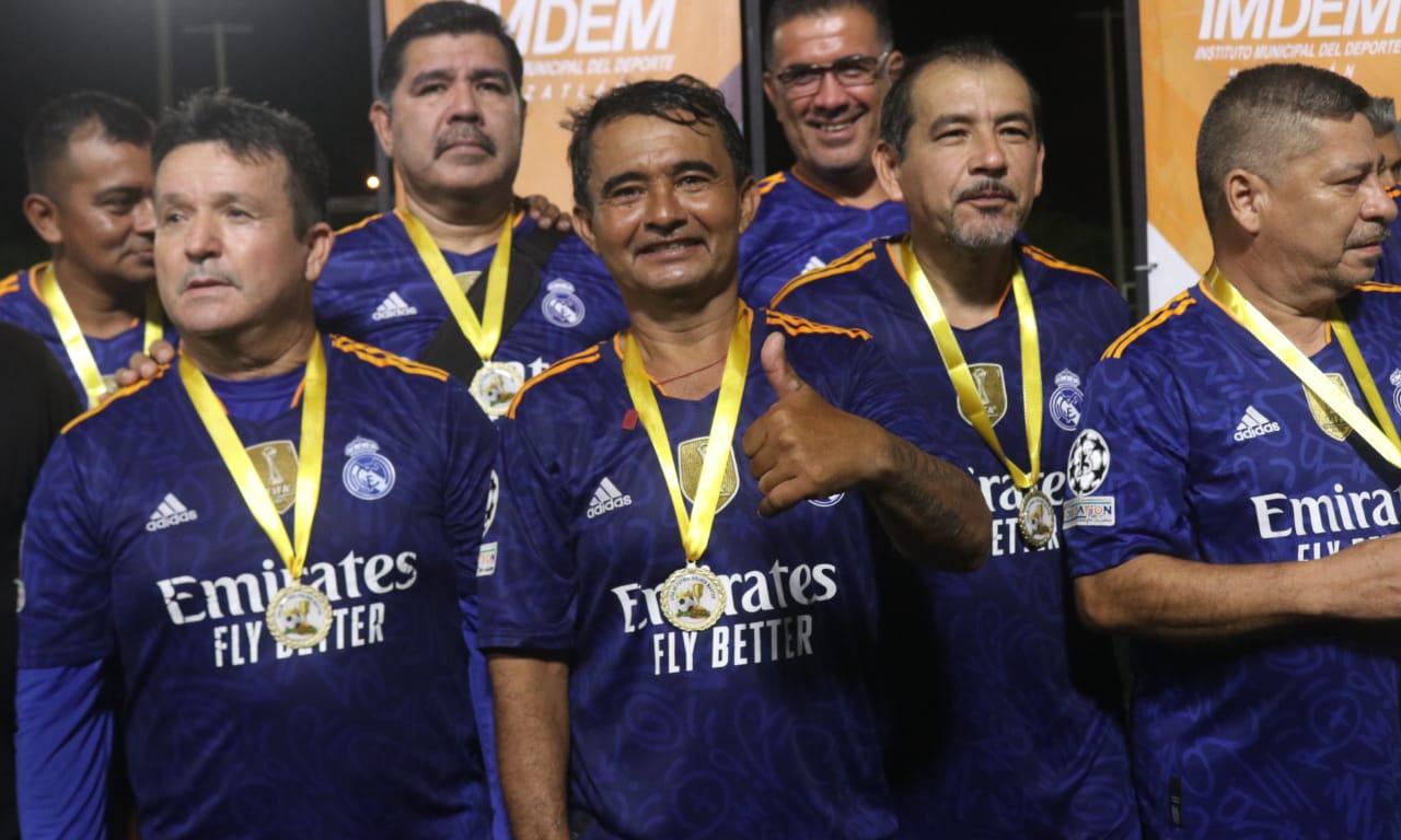 $!Muralla celebra con campeonato la final de la Liga Golden Máster