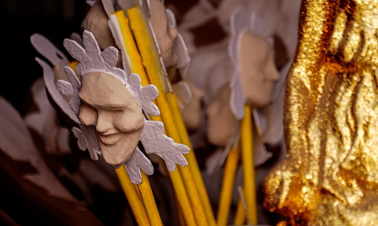 $!El diseñador cuida cada detalle de sus creaciones.