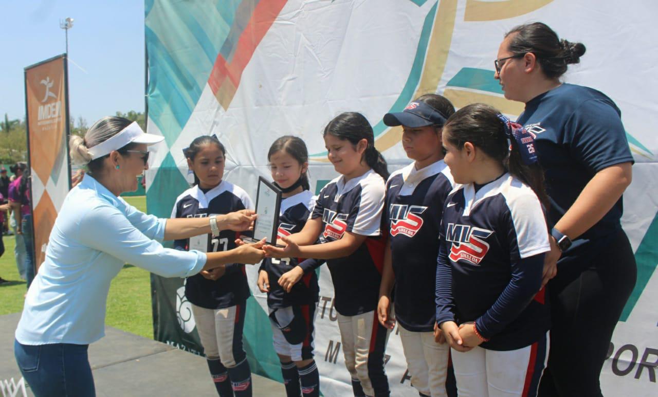 $!Se corona Mazatlán en la U-10 del Campeonato Estatal de Softbol Femenil