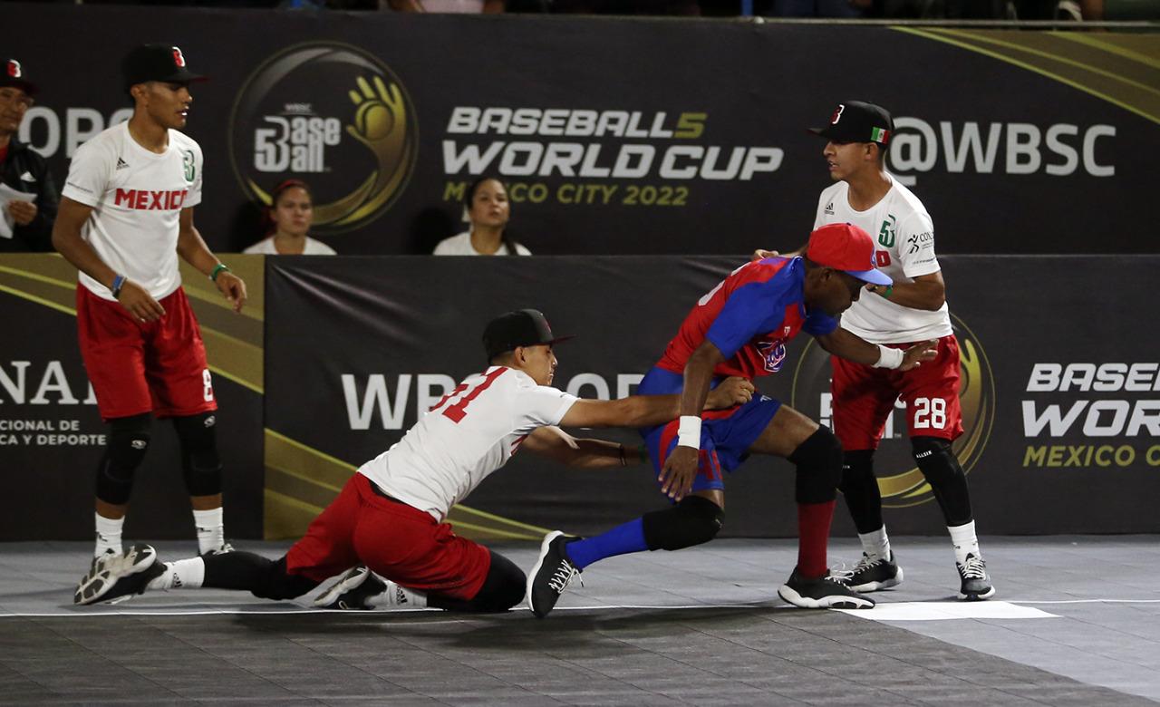 $!Con victoria y derrota, México cierra tercer día de Copa del Mundo de Beisbol 5