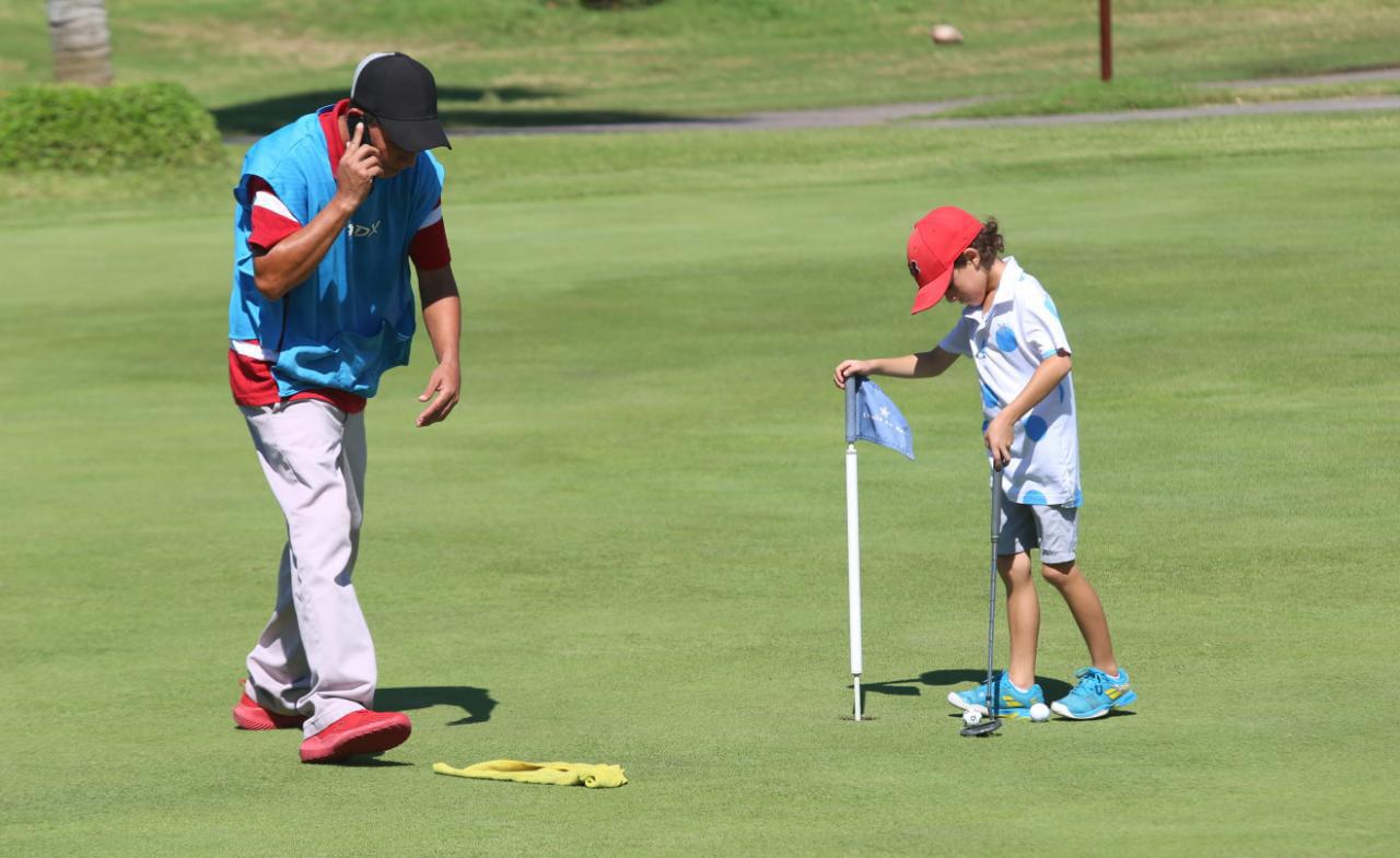 $!Mochitense Isaac Álvarez lidera Torneo de Golf US Kids Golf Local Tour Sinaloa 2021