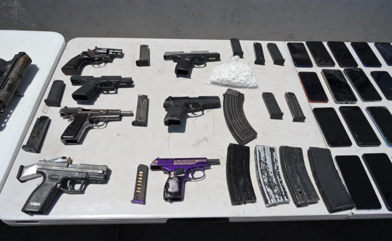 $!Realizan cuarta revisión en ocho días en el penal de Aguaruto; decomisan armas, drogas y equipos de comunicación