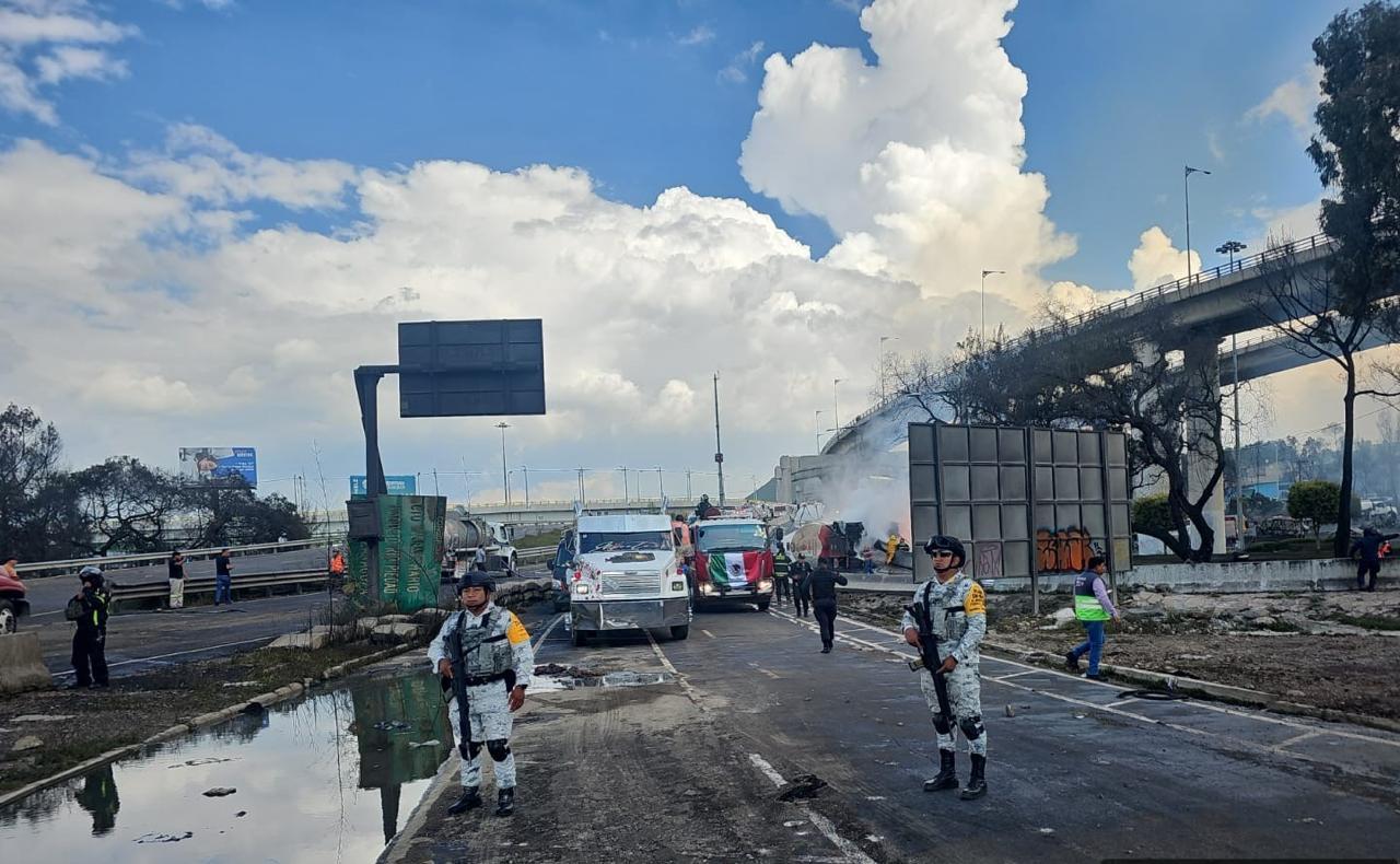 $!Explosión de pipa de gas deja 3 muertos y 70 heridos en la CDMX