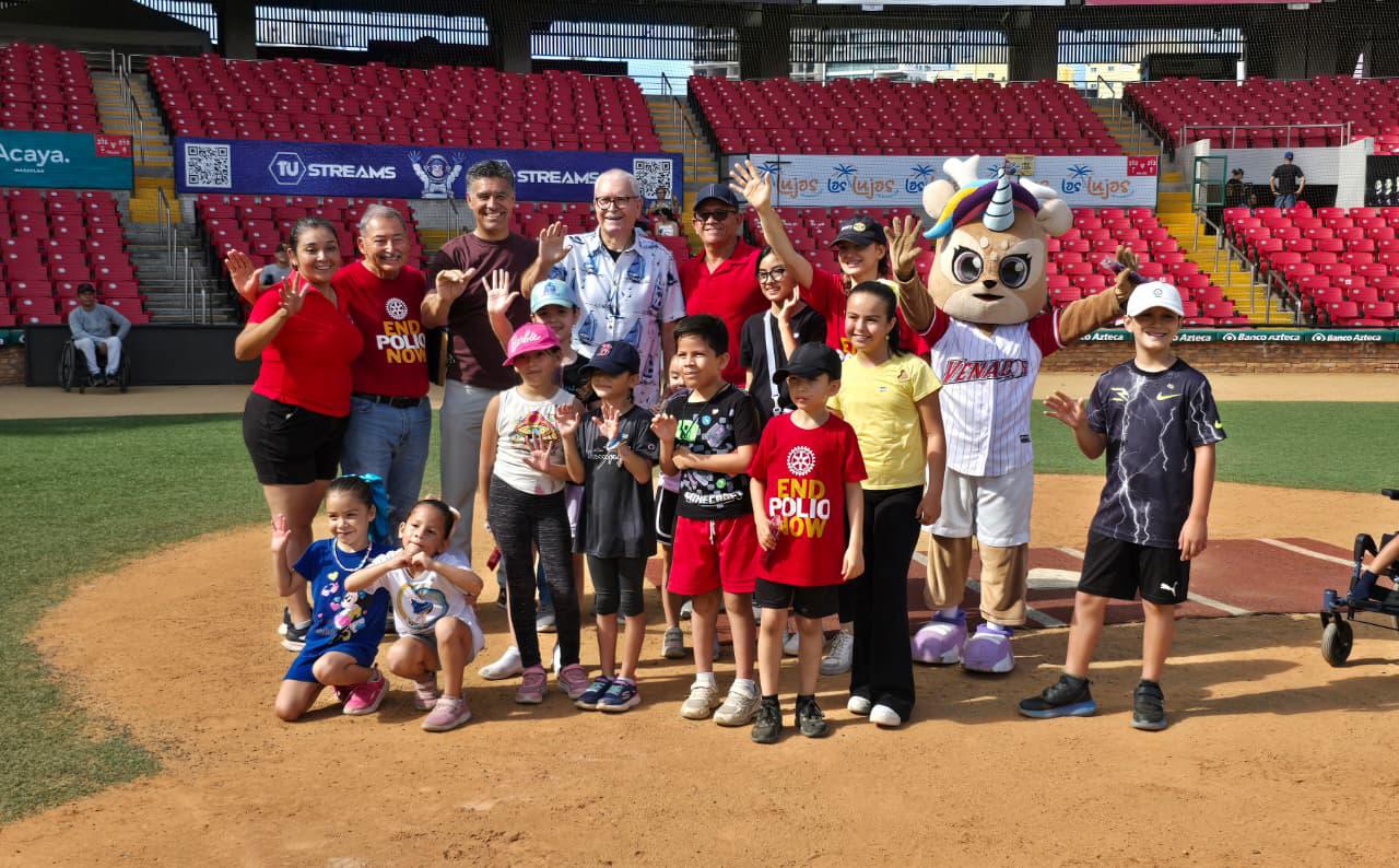 $!Mazatlecos caminan por una buena causa en segunda edición de Walkathon