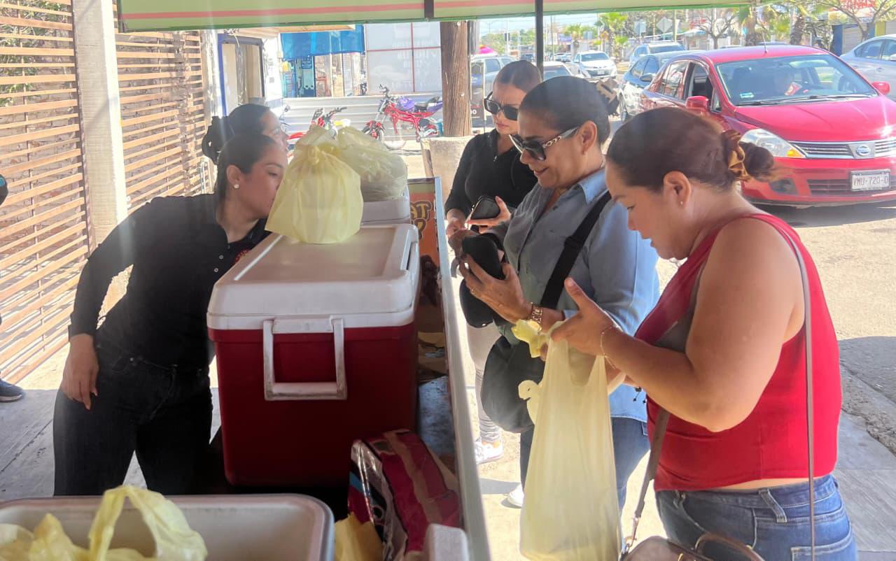 $!Bacurimí se desvela para cumplir con la Candelaria: Producen hasta 15 mil tamales por negocio