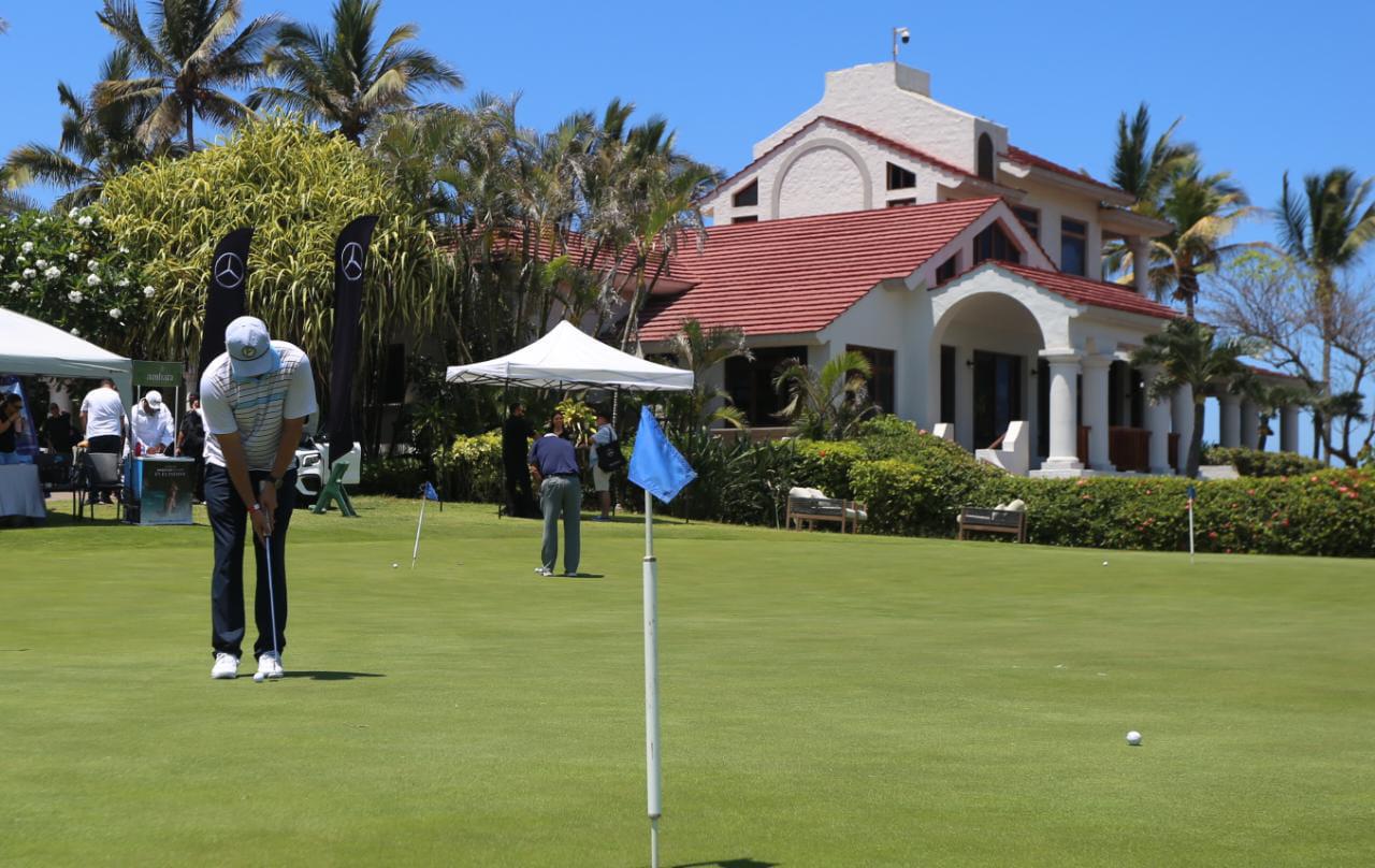 $!Toman ventaja Müller y Medina, en Anual de Golf del Centro Hospitalario Alhma