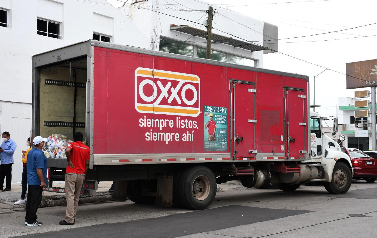 $!DIF Culiacán recibe donativo en despensa por parte de cadena Oxxo