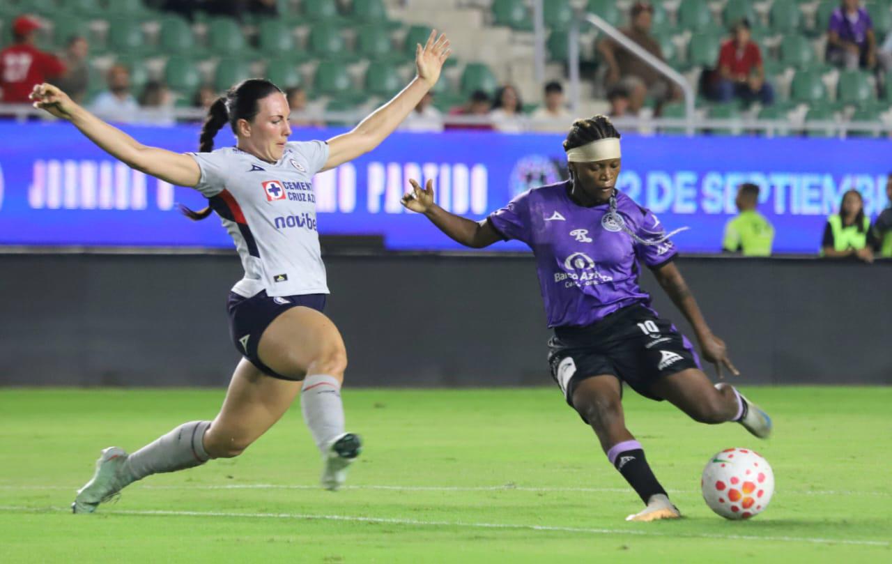 $!Pita la Máquina Celeste en El Encanto y golea a Mazatlán Femenil