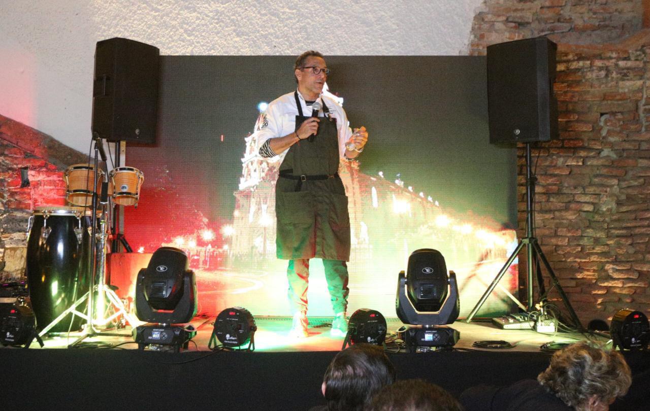 $!El chef Luis Osuna Vidaurri agradece la asistencia y el apoyo.