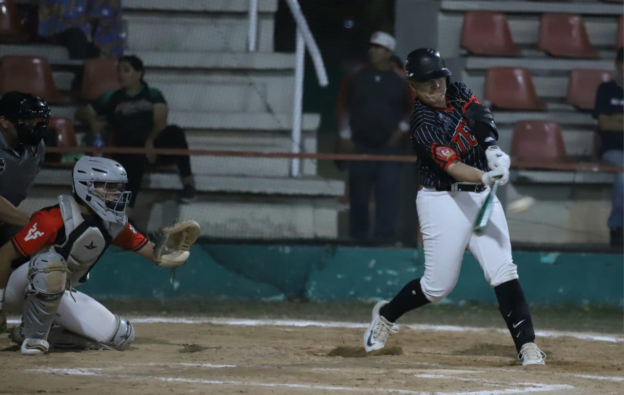 $!Paridad de fuerzas en Juego de las Estrellas de la Liga de Beisbol Primera Fuerza Nocturna