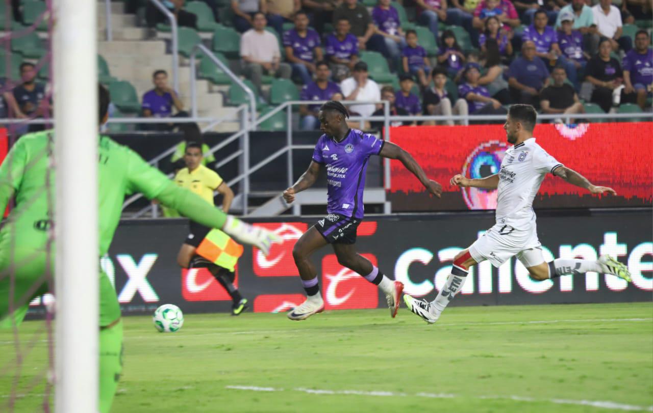 $!Mazatlán y Querétaro dividen puntos en el penúltimo encuentro en casa de los Cañoneros en Liga MX