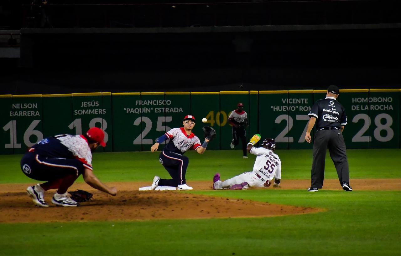 $!Águilas de Mexicali arruina la Navidad de Tomateros de Culiacán