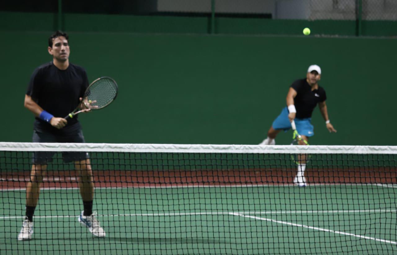 $!Rojas y Anguiano inician con pie derecho en Torneo de Tenis Joan