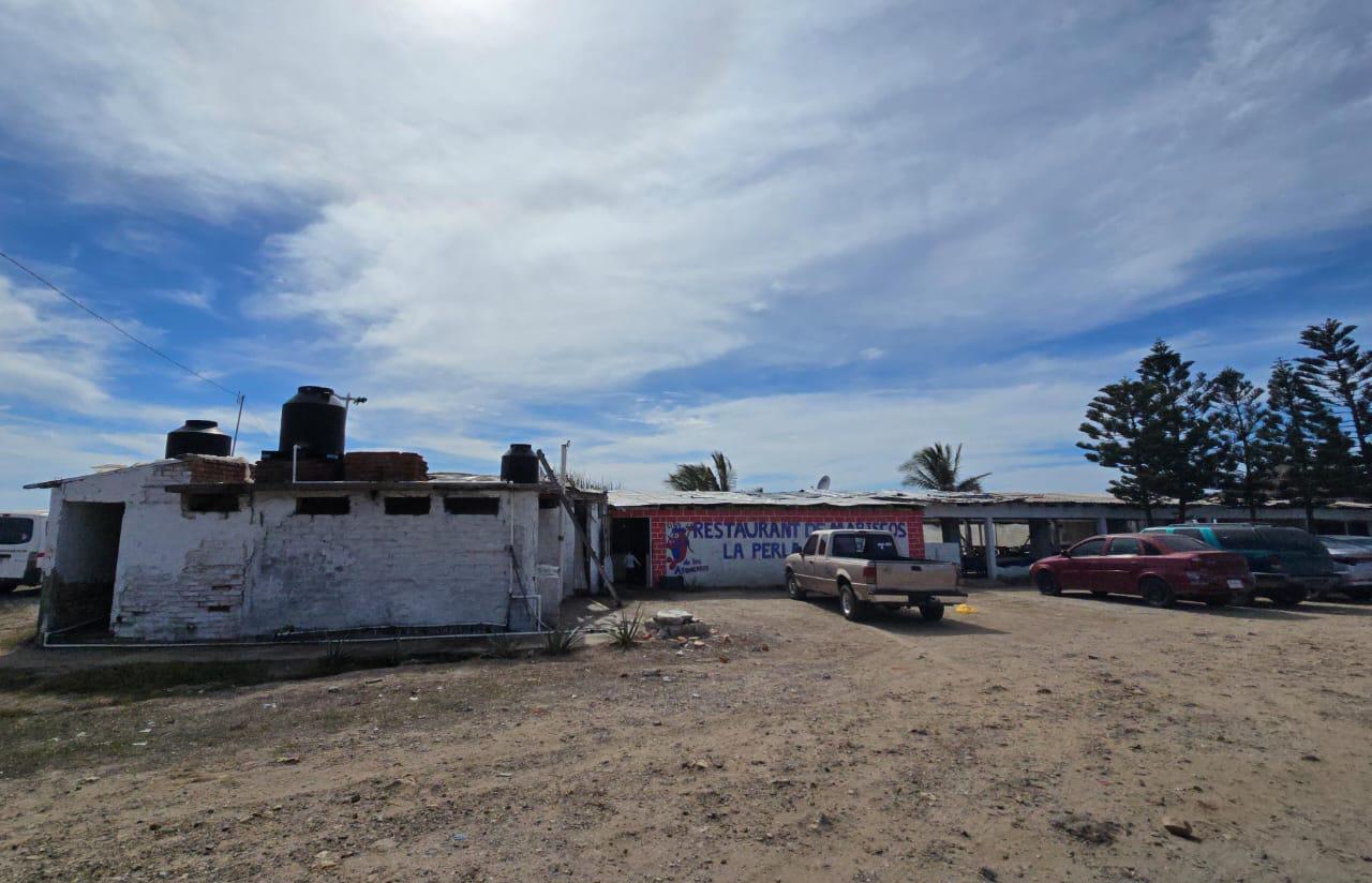 $!Restaurantes de playas del Caimanero sufren los estragos de la ola de violencia en Sinaloa