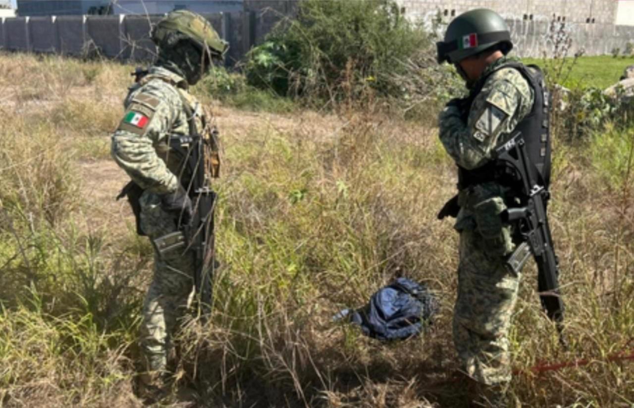 $!Ejército asegura billetes falsos y droga en Desarrollo Urbano Tres Ríos de Culiacán