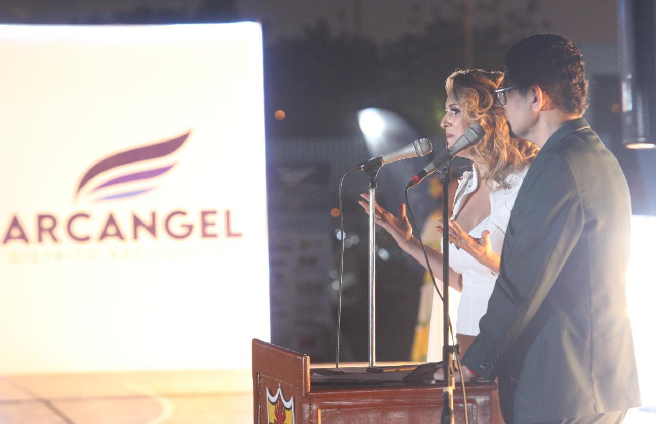 $!Dan en banderazo de Arcángel Distrito Residencial, en Mazatlán