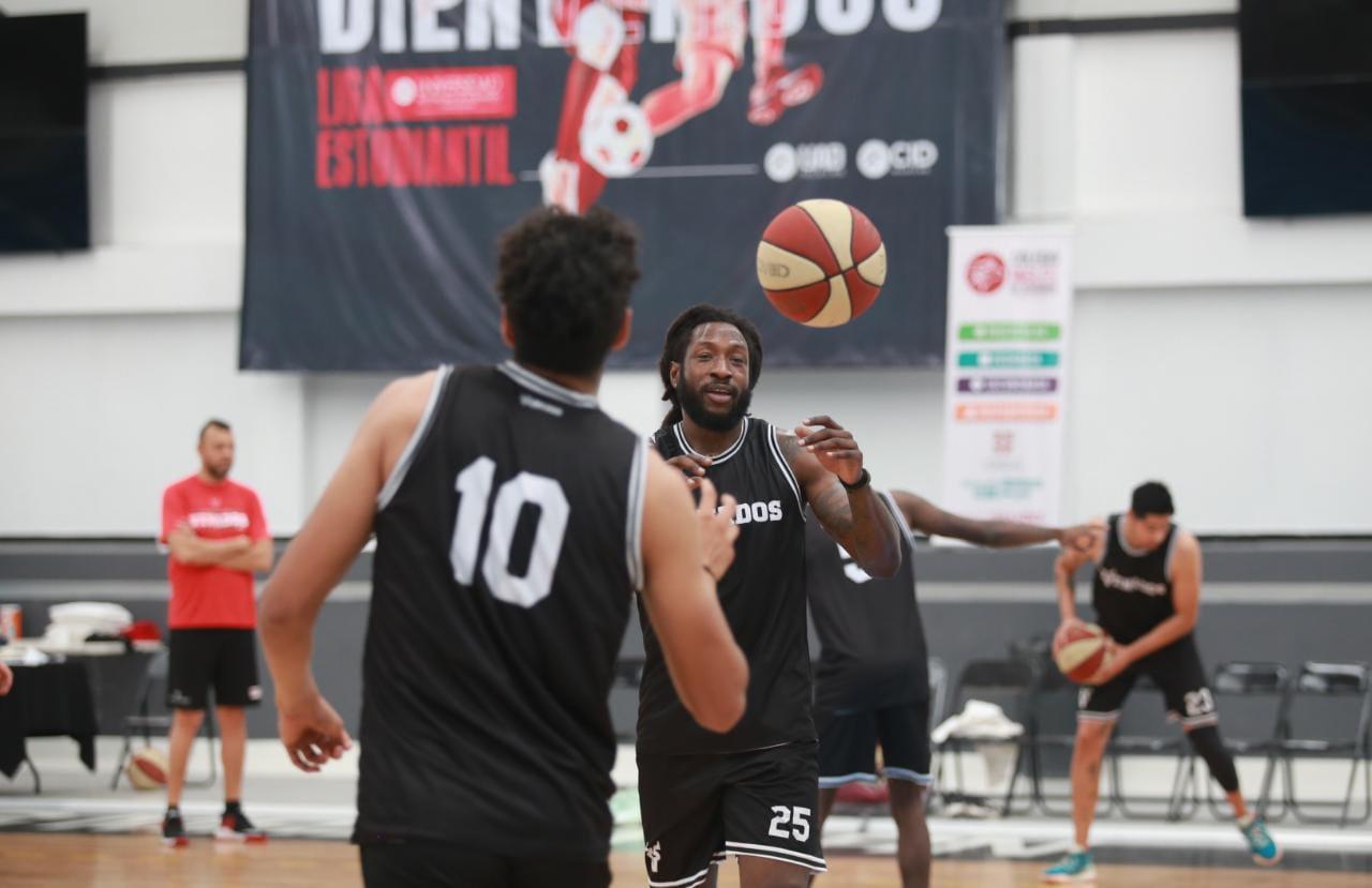 $!Venados Basketball entra al trabajo en cancha en su pretemporada
