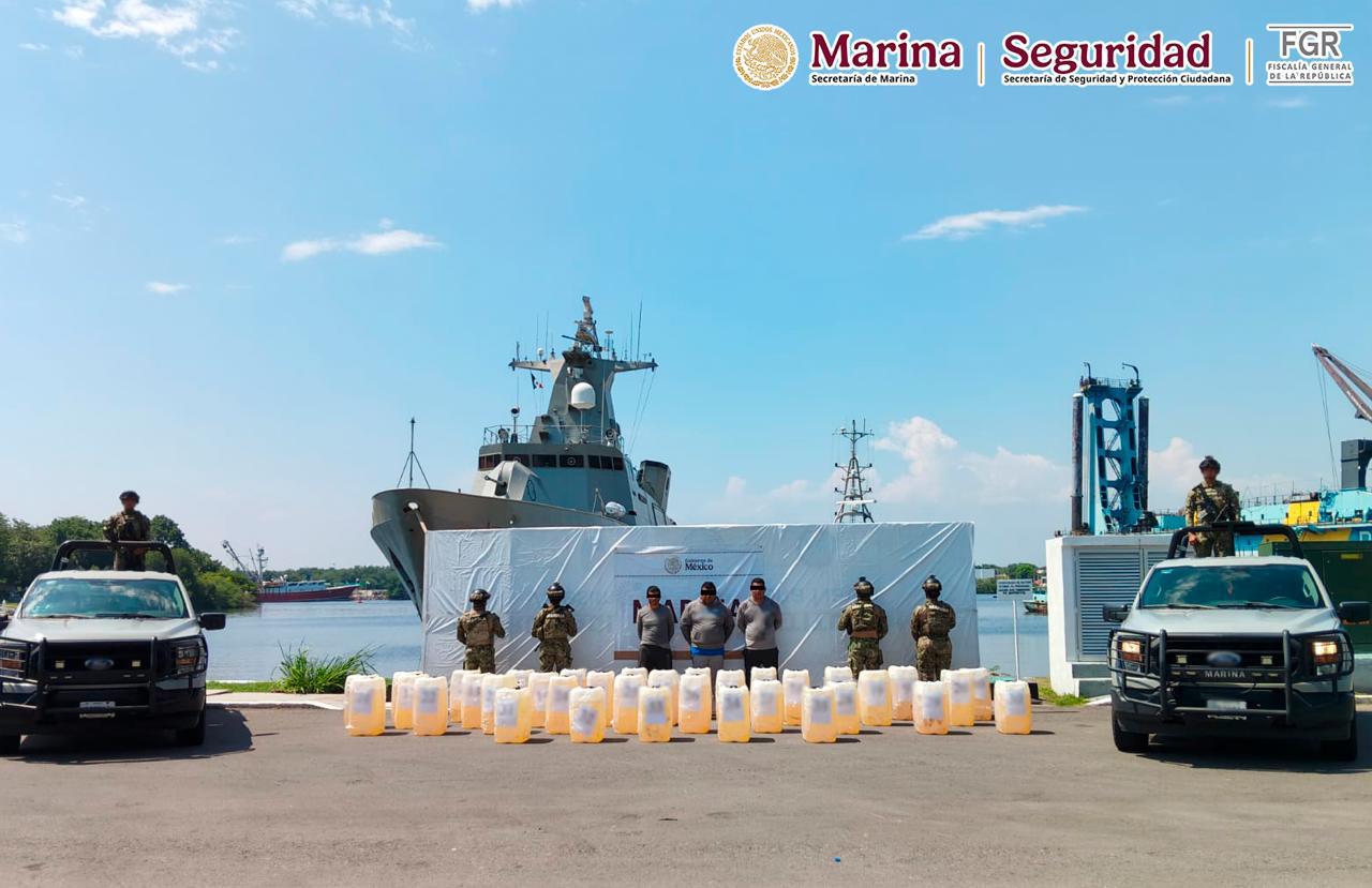 $!Marina asegura más de 4.4 toneladas de cocaína y destruye laboratorio clandestino en Sinaloa