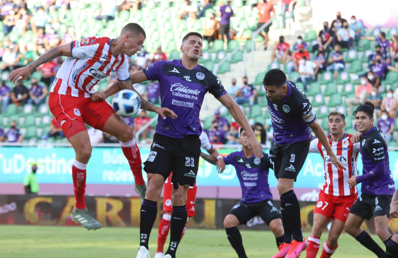 $!‘En siete partidos, seis penales en contra es increíble’: Beñat San José