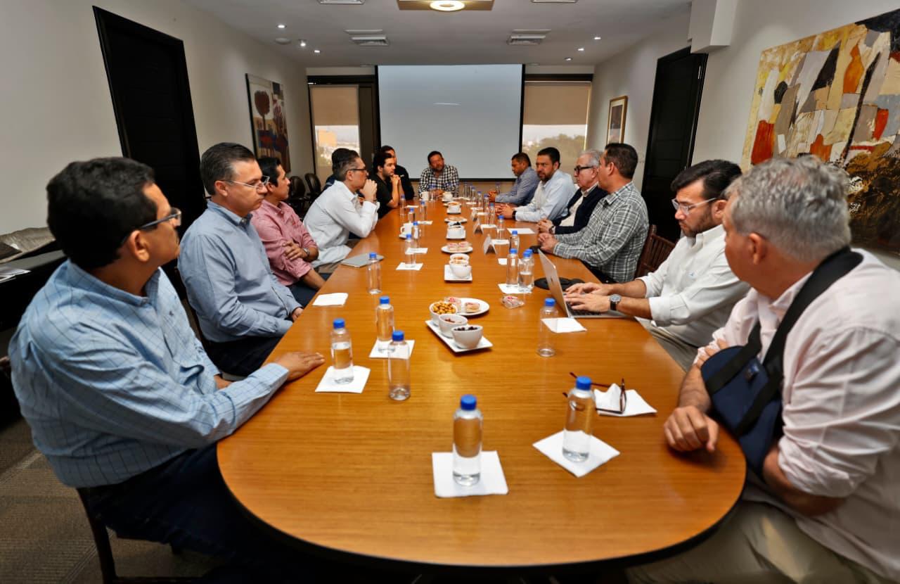 $!Rocha Moya se reúne con comercializadores de garbanzo previo a misión comercial en Dubái