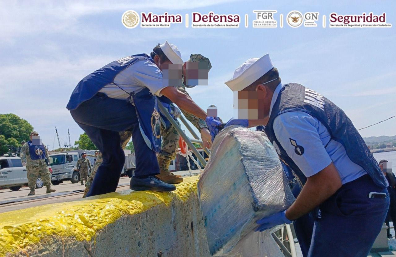 $!Aseguran más de media tonelada de cocaína en costas de Oaxaca
