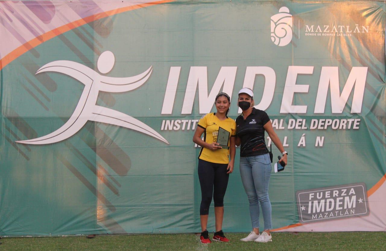 $!Leonas Piña rugen como campeonas de la Liga de Futbol Femenil Fuerza Imdem