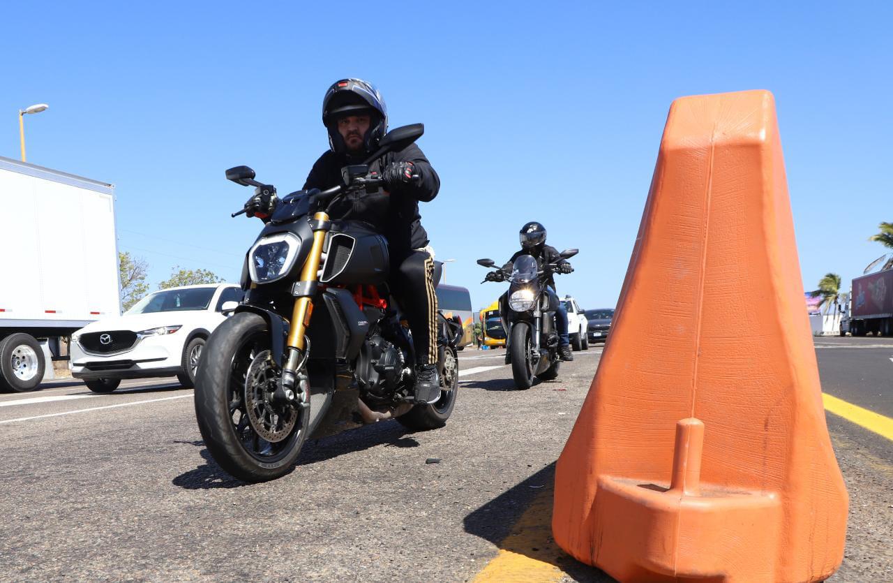 $!Miles se despiden de Mazatlán tras las vacaciones, con la esperanza de volver pronto