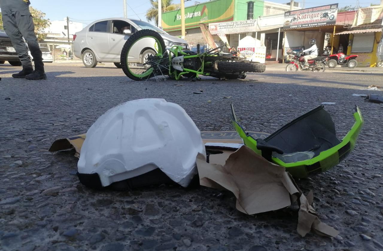 $!Motociclista se lesiona tras choque contra camioneta en Mazatlán