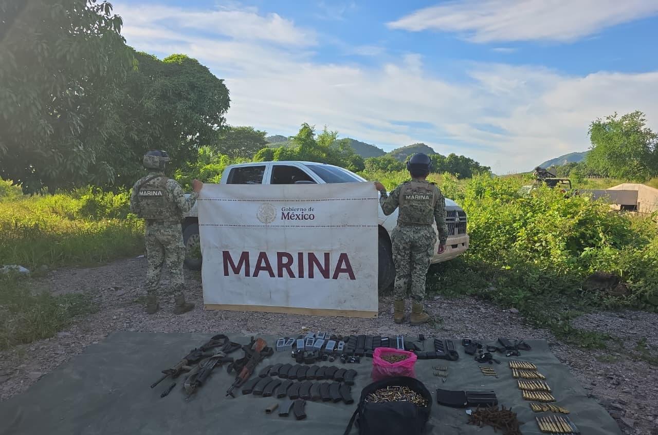 $!Marina detiene a presuntos infractores de la ley y asegura vehículos, armamento y sustancias ilícitas en Sinaloa