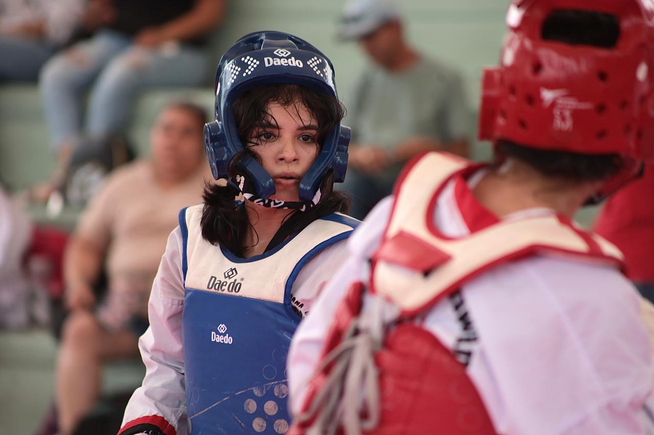 $!Taekwondoínes mazatlecos salen con medio boleto en mano