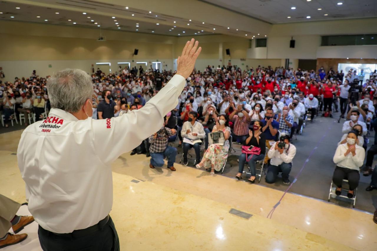 $!Rocha Moya se compromete a atender el sector educativo