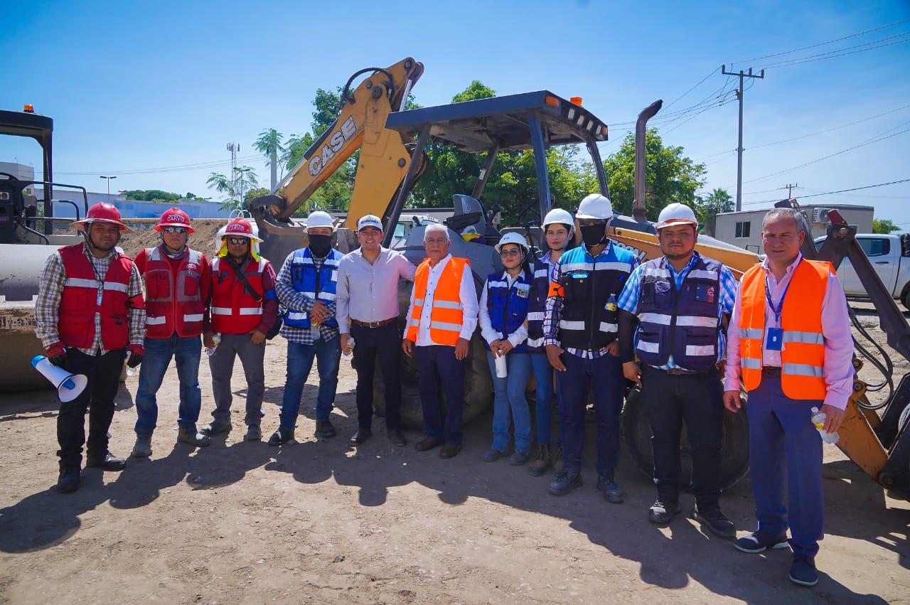 $!Colocan primera piedra de Bodega Aurrera en Eldorado con inversión de $120 millones