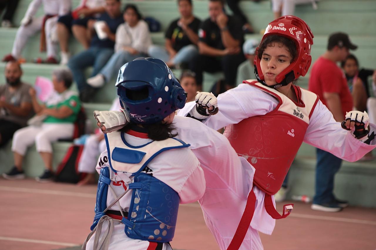 $!Taekwondoínes mazatlecos salen con medio boleto en mano