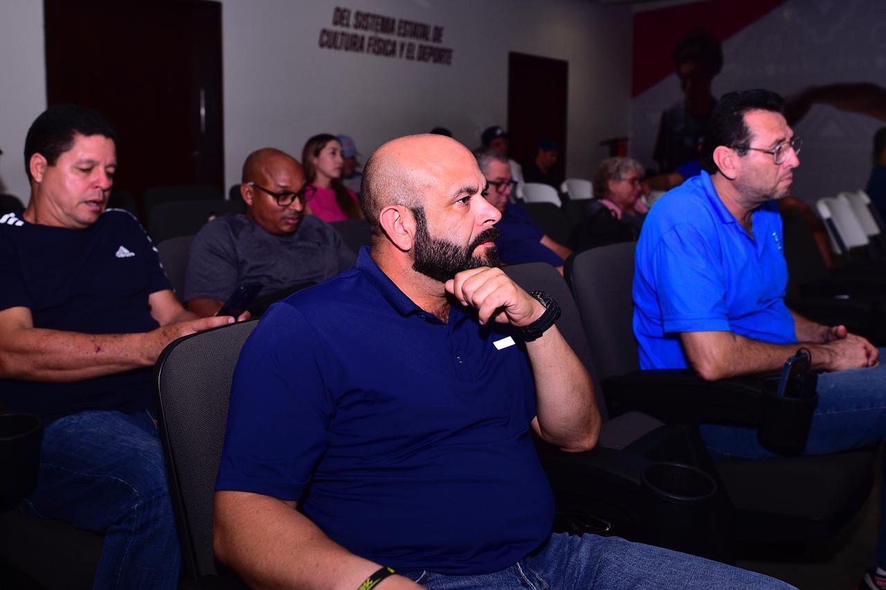 $!Fortalece Isde a entrenadores con capacitaciones específicas