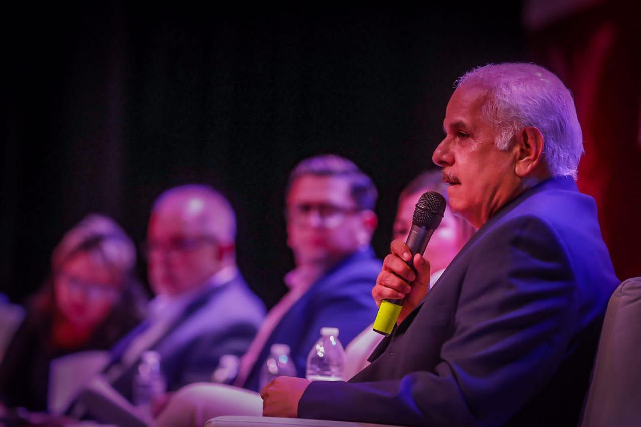 $!El periodismo en Sinaloa es una labor de riesgo, coinciden periodistas en panel de discusión